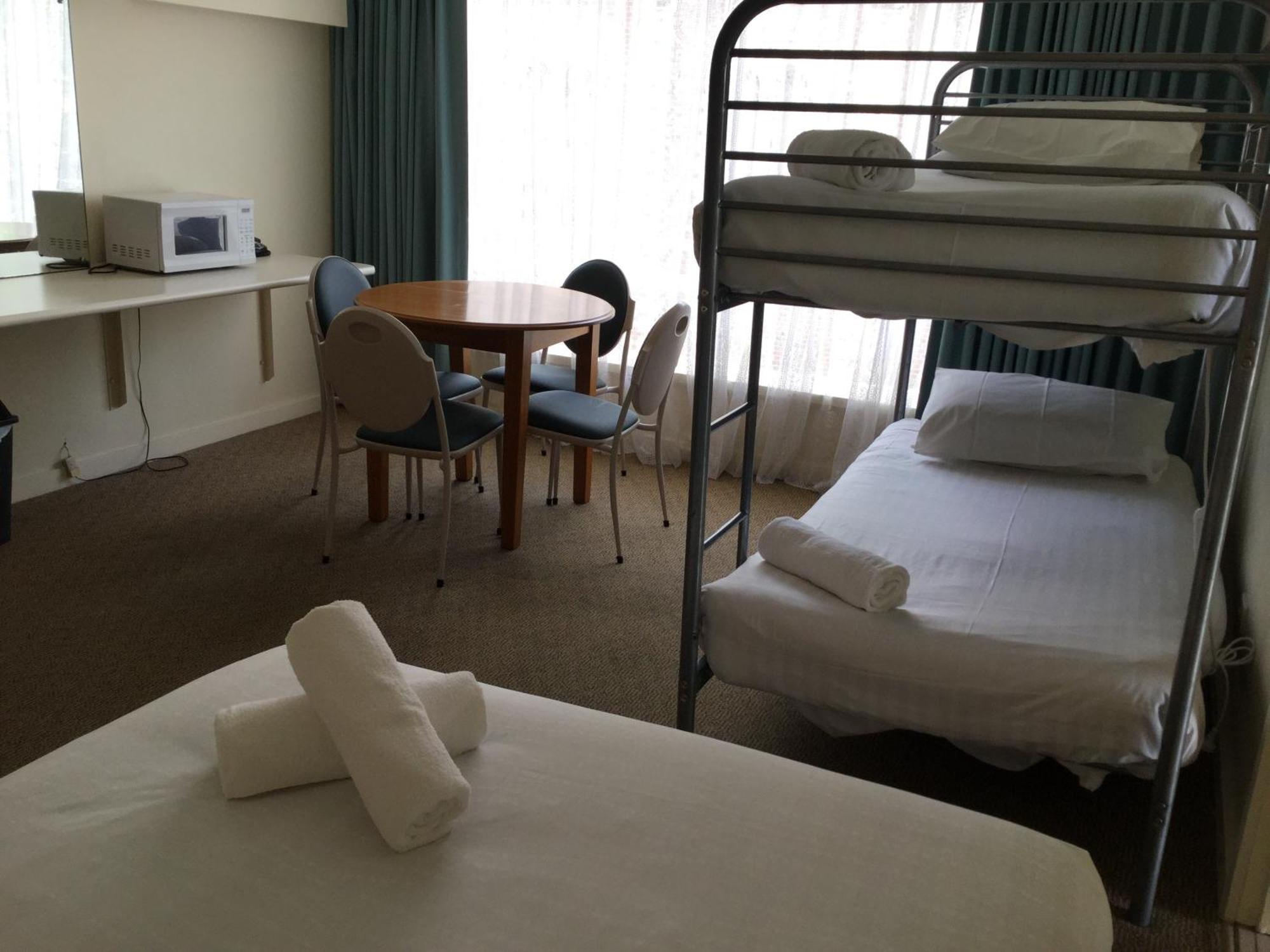 Aberdeen Motor Inn Джелонг Экстерьер фото